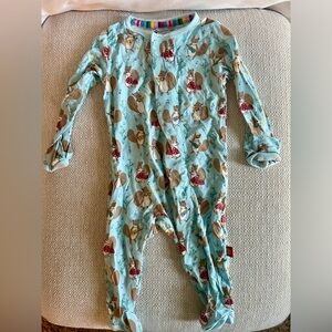 EUC 0-3 month Magnetic Me unisex footie pajamas